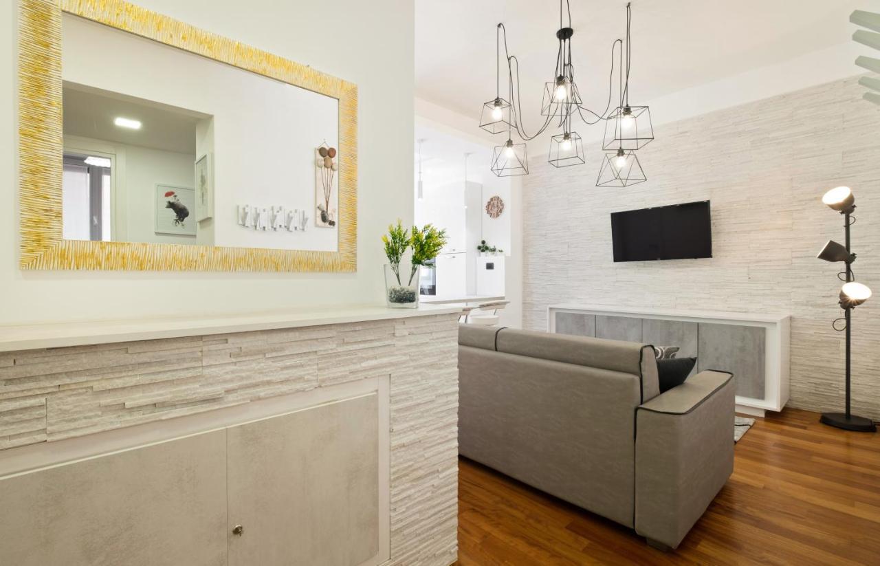 3 Bed Modern Flat - 15 Minutes Walk To Colosseum Rom Exterior foto